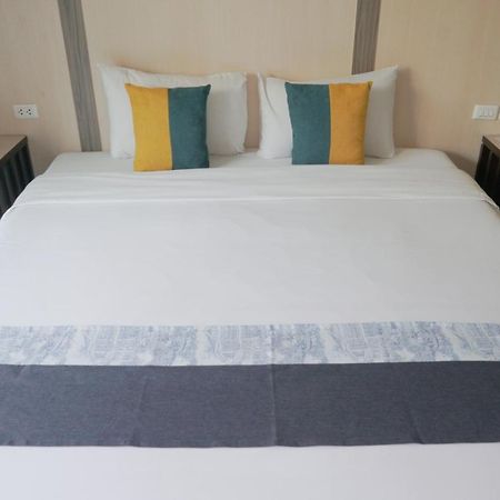 Sea Breeze Jomtien Resort Pattaya Exterior photo