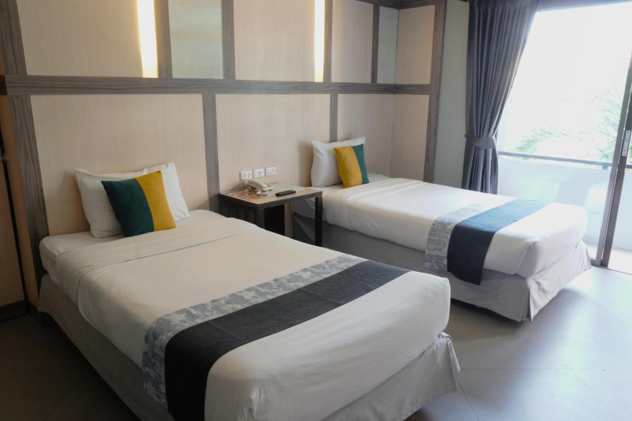Sea Breeze Jomtien Resort Pattaya Exterior photo