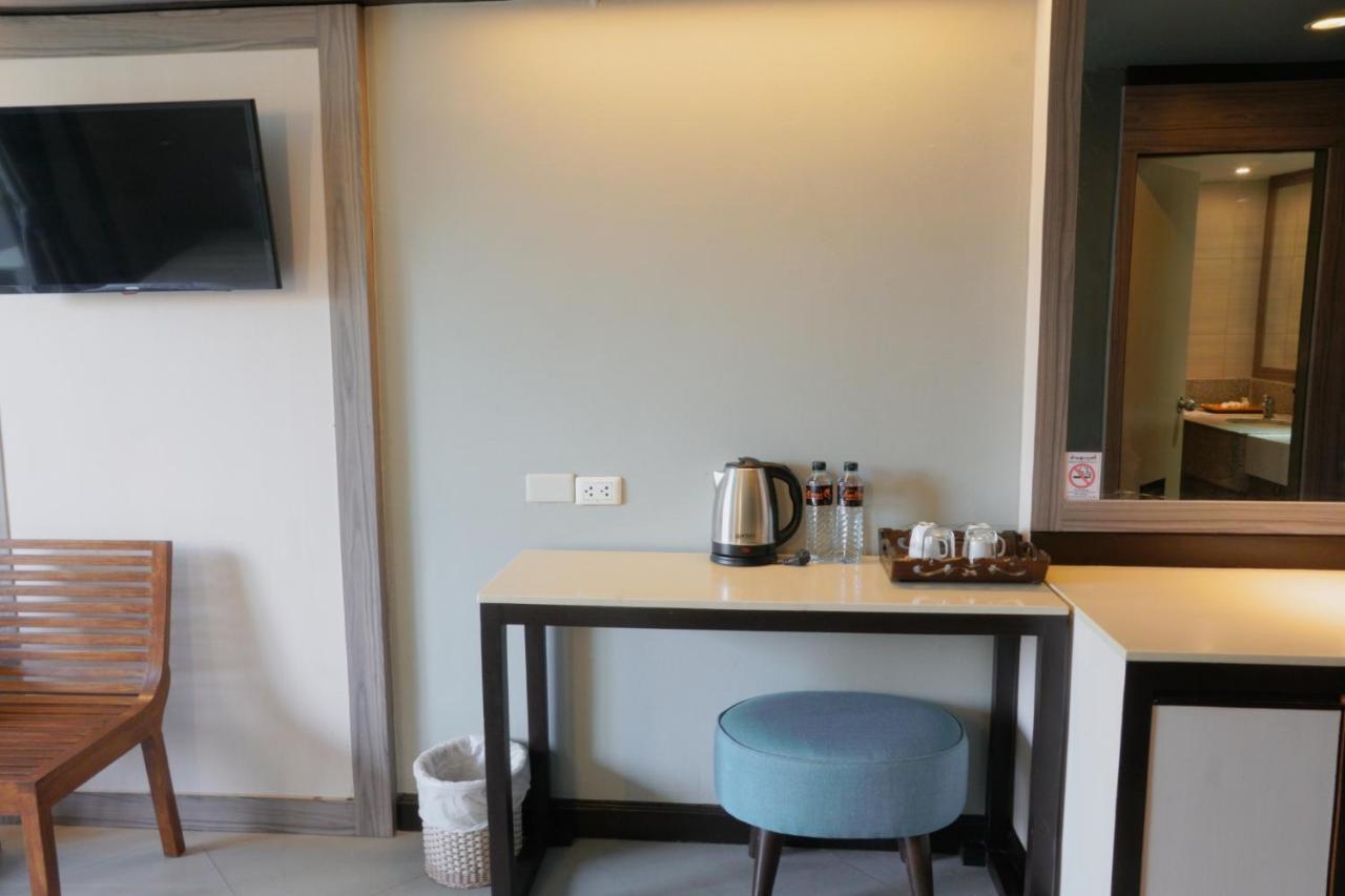 Sea Breeze Jomtien Resort Pattaya Exterior photo