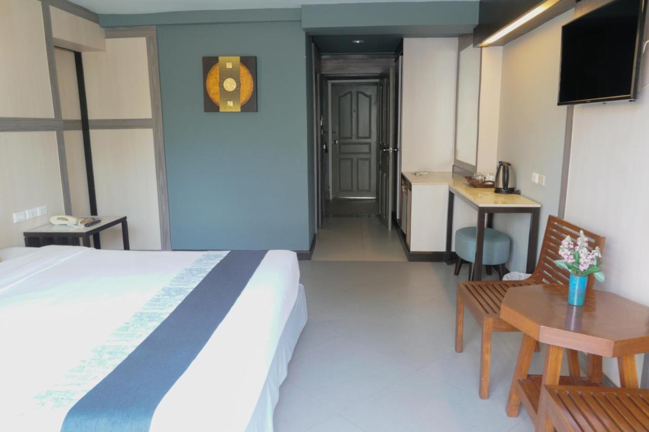 Sea Breeze Jomtien Resort Pattaya Exterior photo