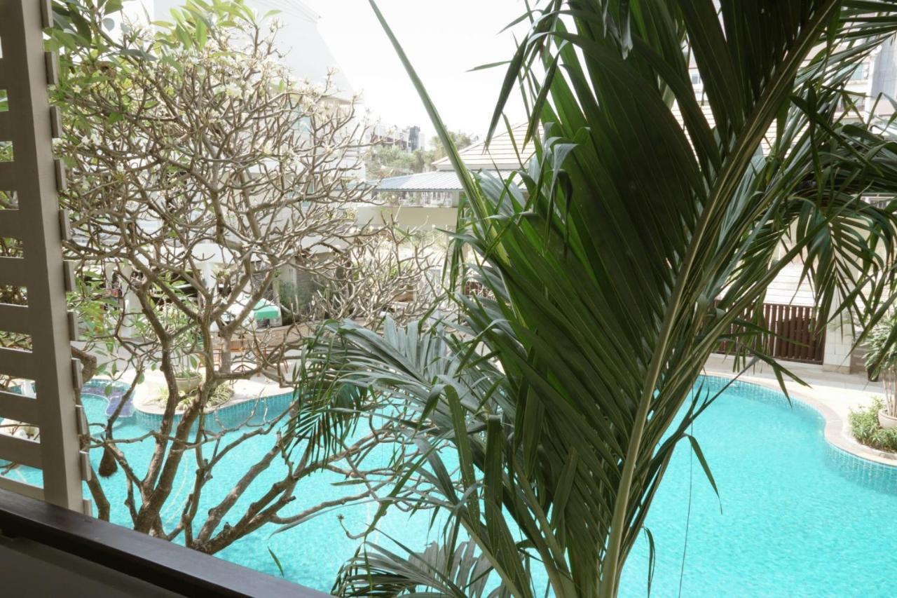 Sea Breeze Jomtien Resort Pattaya Exterior photo
