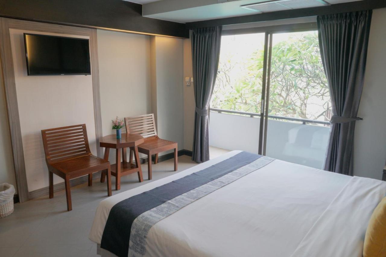 Sea Breeze Jomtien Resort Pattaya Exterior photo