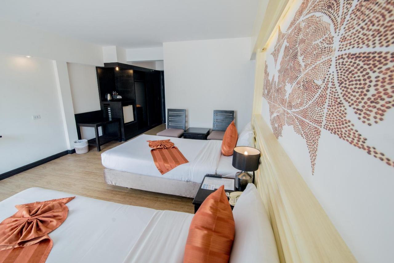Sea Breeze Jomtien Resort Pattaya Exterior photo