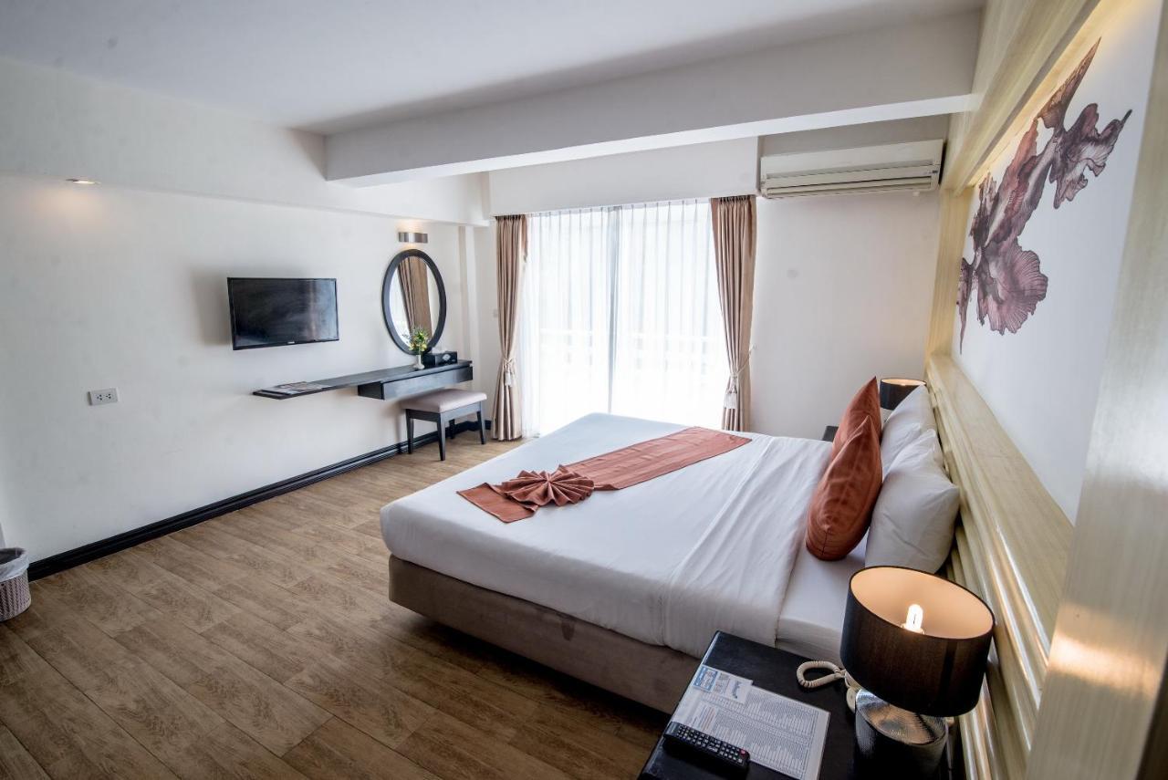 Sea Breeze Jomtien Resort Pattaya Exterior photo